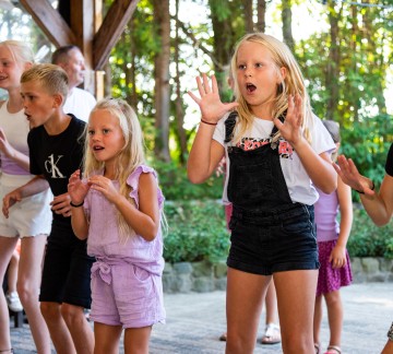 kinderen dansen recreatie .jpg