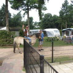 2014-07-28 echte cowboy op bezoek kinder6kamp.jpg