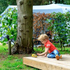 Spelen op de camping.jpg