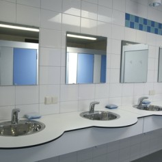 sanitair gebouw.jpg
