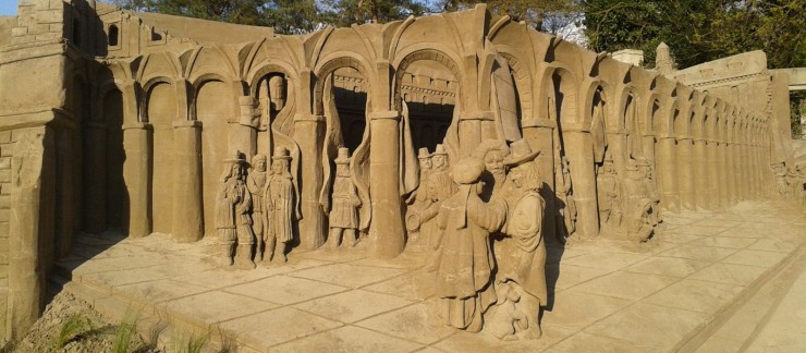Foto zandsculpturen.jpg
