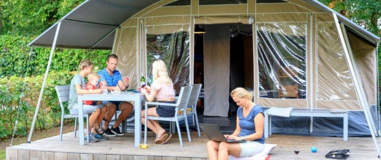 Lodgetent.jpg